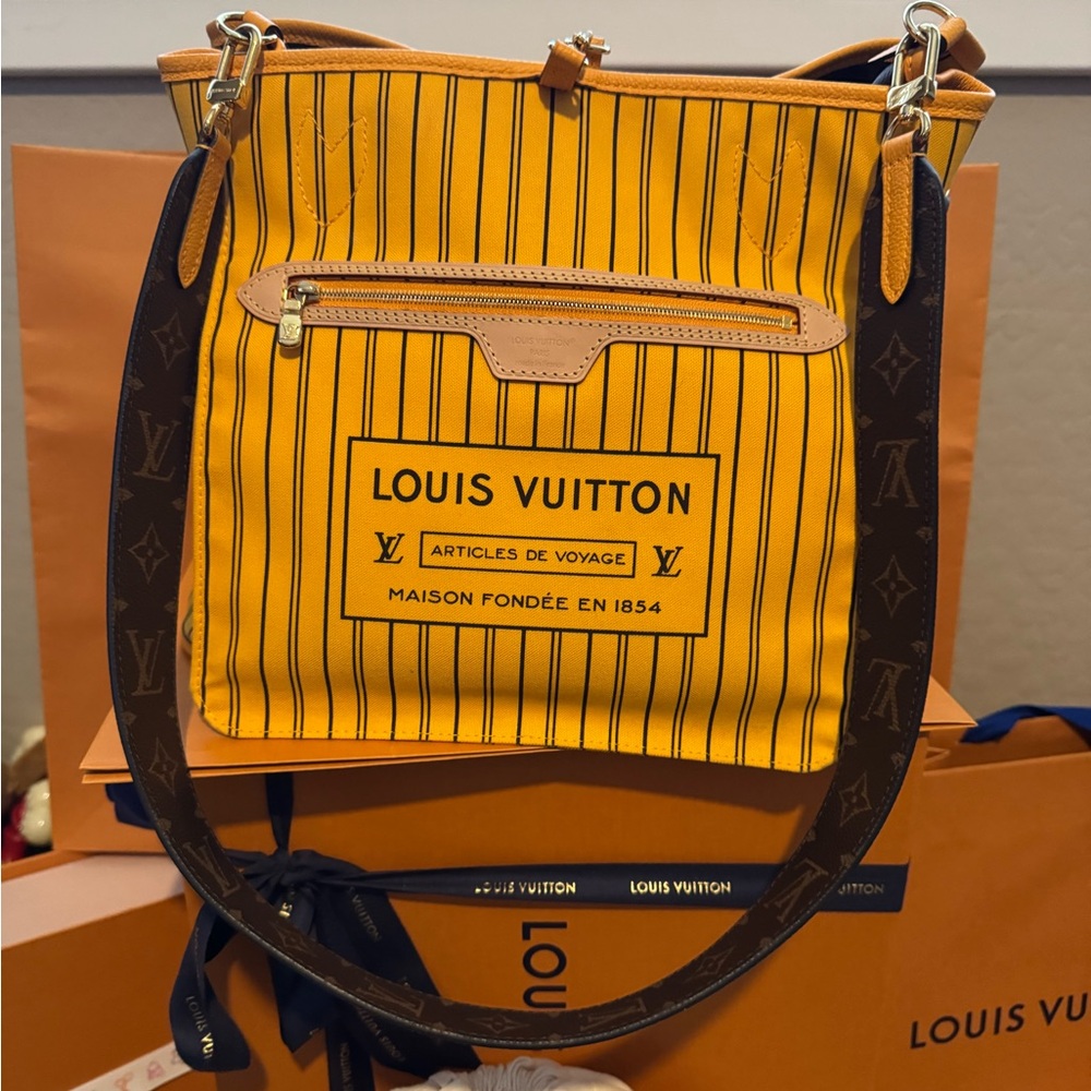 Louis Vuitton Mustard and Black Striped Shoulder Bag